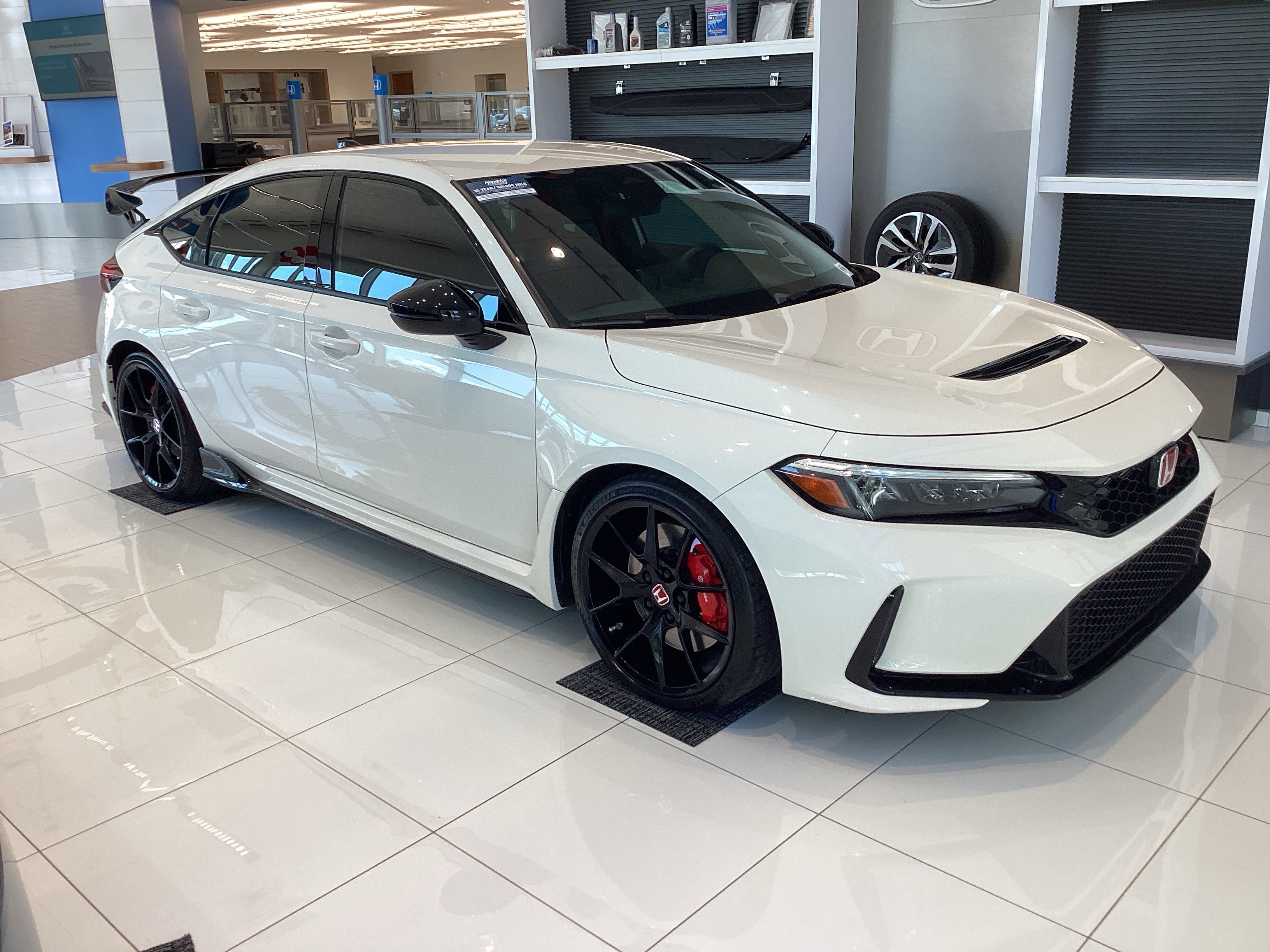 honda civic hatchback 2025 JHMFL5G41SX002064 image honda civic hatchback 2025 JHMFL5G41SX002064 image